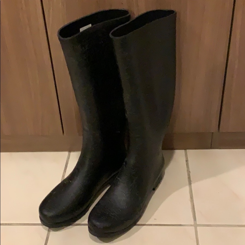UGG rain boots